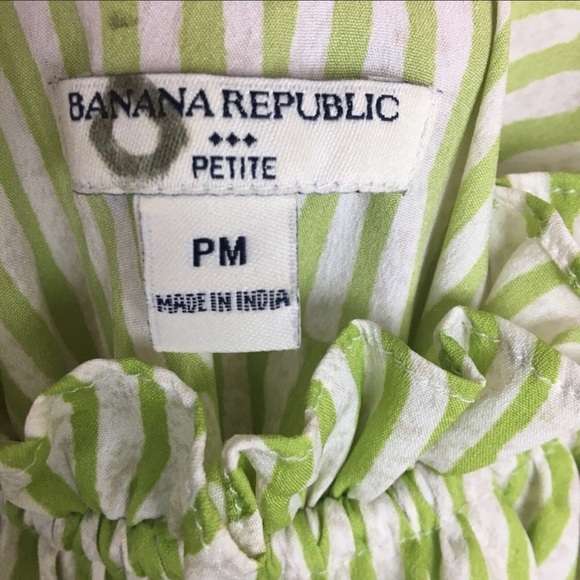 ☘️ 3 for $25 SALE! ☘️ Banana Republic Ruffle Tank - Picture 4 of 5